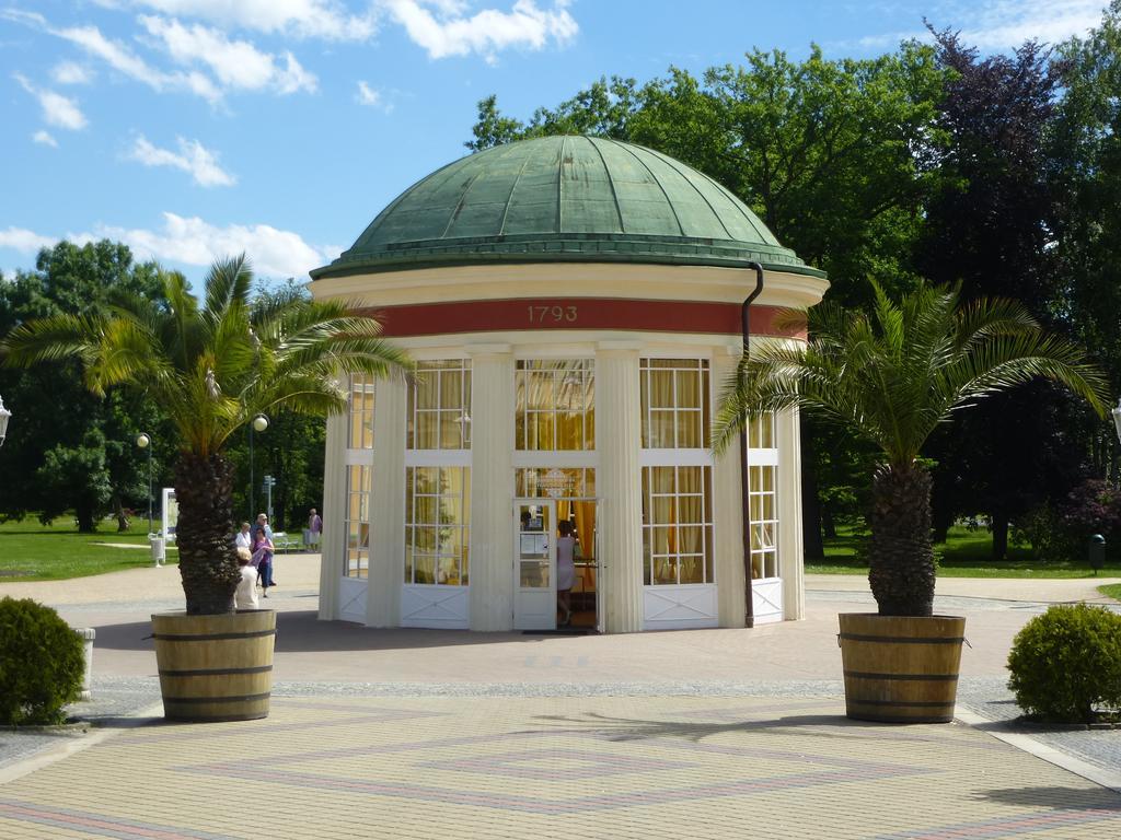 Pension Josef Frantiskovy Lazne Exterior photo