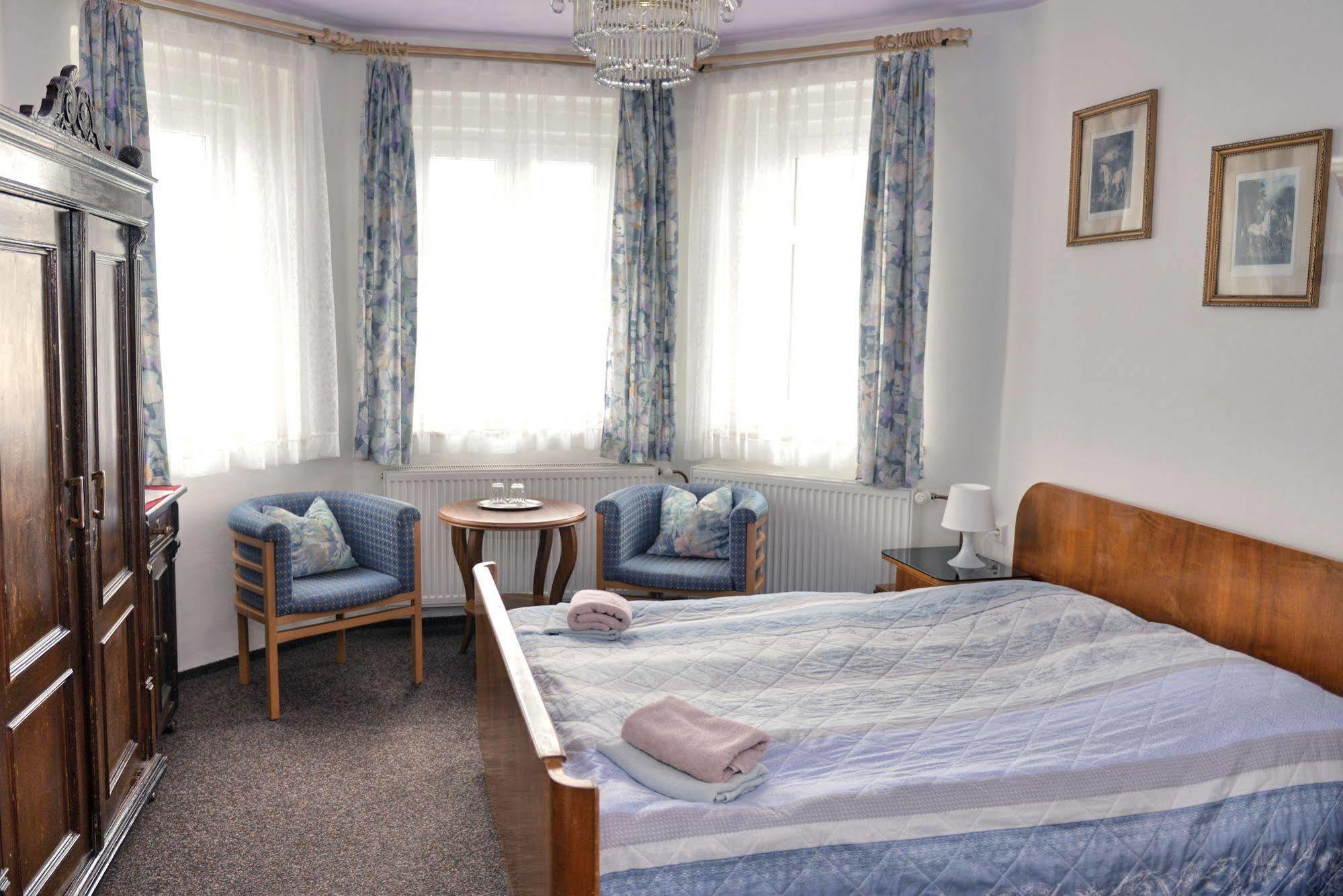 Pension Josef Frantiskovy Lazne Exterior photo